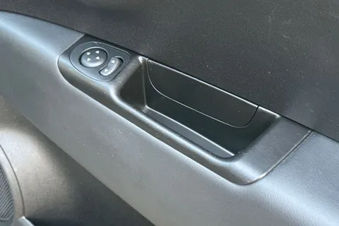 CE72NTN Abarth 595 1.4 T-Jet Turismo Auto Euro 6 3dr Thumbnail #21