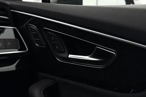  Audi Q7 SQ7 TFSI Quattro 507 Black Ed 5dr Tiptronic Thumbnail #21