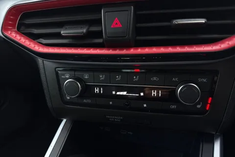 NL22ZJY SEAT Arona 1.5 TSI FR Sport DSG Euro 6 (s/s) 5dr Thumbnail #21