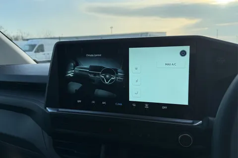 DA75SCV Volkswagen Transporter T28 Panel Van Commerce Plus SWB 110 PS 2.0 TDI 6sp Manual -  Camper Spec Thumbnail #21