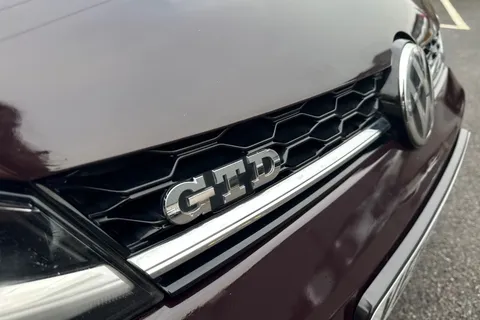 VE67LXM Volkswagen Golf 2.0 TDI GTD Euro 6 (s/s) 5dr Thumbnail #24