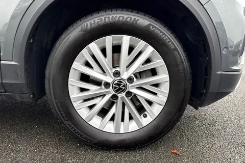 VO72OJV Volkswagen T-Roc 1.0 TSI Life Euro 6 (s/s) 5dr Thumbnail #9