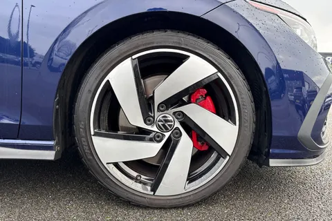 CX70OOE Volkswagen Golf 2.0 TSI GTI DSG Euro 6 (s/s) 5dr Thumbnail #10