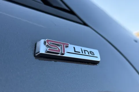 PJ24WXW Ford Kuga 2.5 PHEV ST-Line X Edition 5dr CVT Thumbnail #27