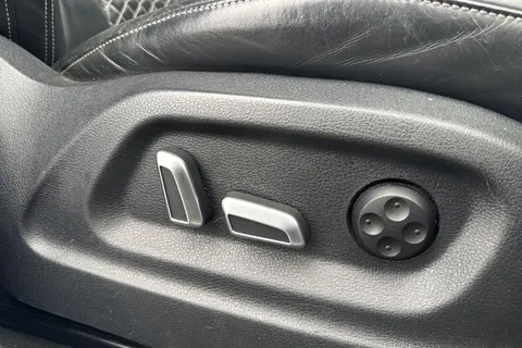 KX66OBU Audi SQ5 3.0 BiTDI V6 Plus Tiptronic quattro Euro 6 (s/s) 5dr Thumbnail #28