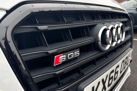 KX66OBU Audi SQ5 3.0 BiTDI V6 Plus Tiptronic quattro Euro 6 (s/s) 5dr Thumbnail #31