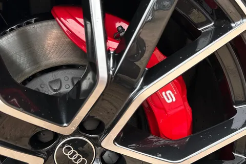 Audi SQ7 4.0 TFSI V8 Black Edition Tiptronic quattro Euro 6 (s/s) 5dr Thumbnail #32