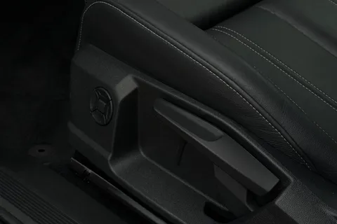 BP73HLO Audi Q4 e-tron Q4  (S) Black Edition 45 e-tron  210,00 kW Thumbnail #31