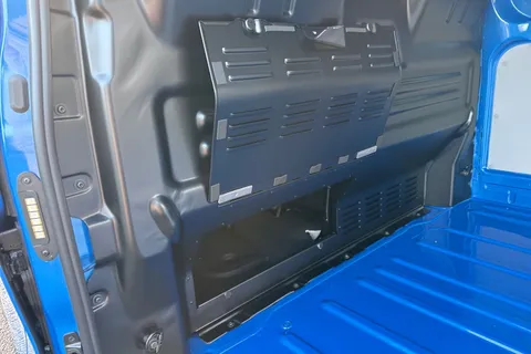 DA75SCV Volkswagen Transporter T28 Panel Van Commerce Plus SWB 110 PS 2.0 TDI 6sp Manual -  Camper Spec Thumbnail #31