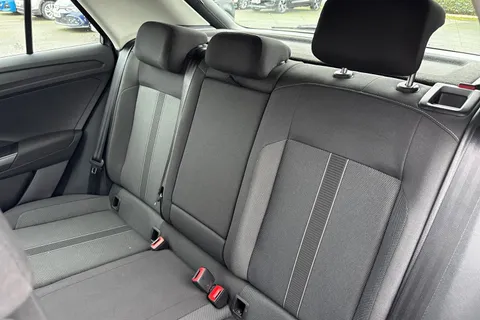 VO72OJV Volkswagen T-Roc 1.0 TSI Life Euro 6 (s/s) 5dr Thumbnail #18