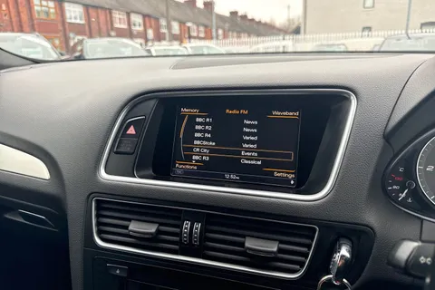 KX66OBU Audi SQ5 3.0 BiTDI V6 Plus Tiptronic quattro Euro 6 (s/s) 5dr Thumbnail #34