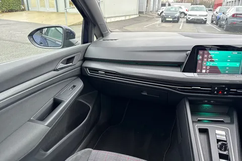 CX70OOE Volkswagen Golf 2.0 TSI GTI DSG Euro 6 (s/s) 5dr Thumbnail #20