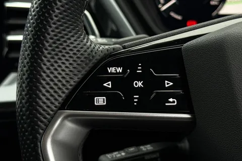 BP73HLO Audi Q4 e-tron Q4  (S) Black Edition 45 e-tron  210,00 kW Thumbnail #35