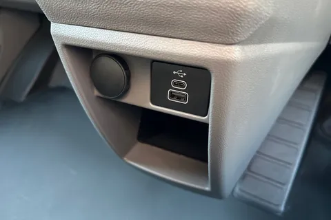 DA75SCV Volkswagen Transporter T28 Panel Van Commerce Plus SWB 110 PS 2.0 TDI 6sp Manual -  Camper Spec Thumbnail #35