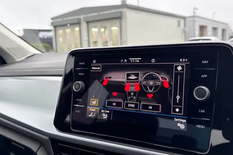 VO72OJV Volkswagen T-Roc 1.0 TSI Life Euro 6 (s/s) 5dr Thumbnail #21