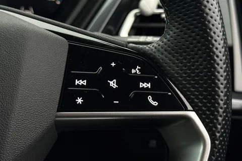 BP73HLO Audi Q4 e-tron Q4  (S) Black Edition 45 e-tron  210,00 kW Thumbnail #36