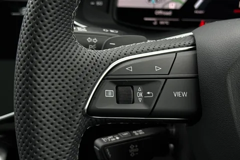  Audi Q7 SQ7 TFSI Quattro 507 Black Ed 5dr Tiptronic Thumbnail #38