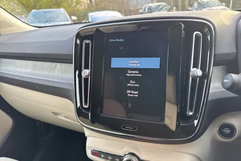 YA70XWD Volvo Xc40 1.5 T3 Inscription Pro Euro 6 (s/s) 5dr Thumbnail #36