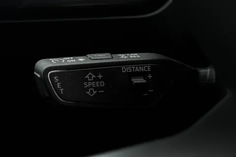 BP73HLO Audi Q4 e-tron Q4  (S) Black Edition 45 e-tron  210,00 kW Thumbnail #37