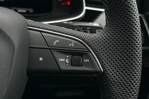  Audi Q7 SQ7 TFSI Quattro 507 Black Ed 5dr Tiptronic Thumbnail #39