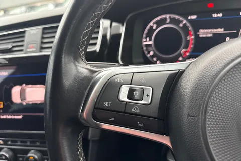 VE67LXM Volkswagen Golf 2.0 TDI GTD Euro 6 (s/s) 5dr Thumbnail #39