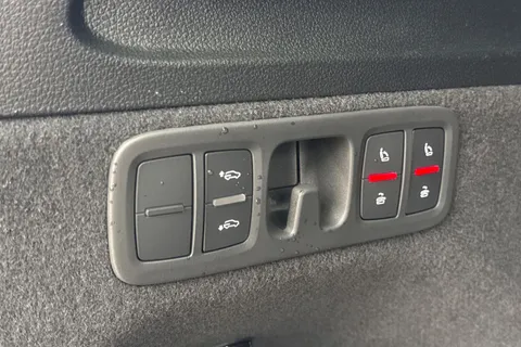 Audi SQ7 4.0 TFSI V8 Black Edition Tiptronic quattro Euro 6 (s/s) 5dr Thumbnail #40