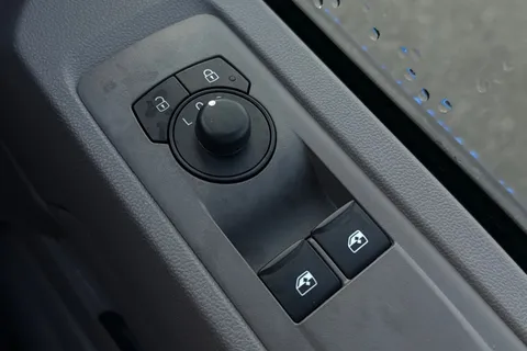 DA75SCV Volkswagen Transporter T28 Panel Van Commerce Plus SWB 110 PS 2.0 TDI 6sp Manual -  Camper Spec Thumbnail #39