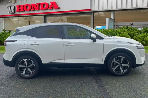 EJ71RZV Nissan Qashqai 1.3 DiG-T MH 158 N-Connecta 5dr Xtronic Thumbnail #4