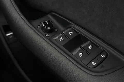  Audi Q7 SQ7 TFSI Quattro 507 Black Ed 5dr Tiptronic Thumbnail #42