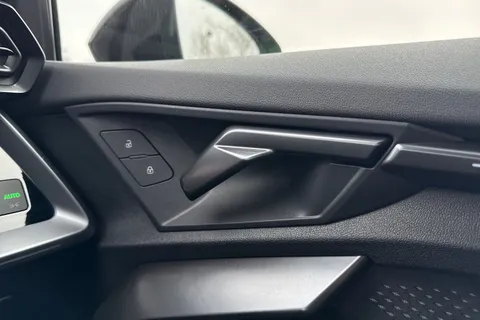 DT25RNA Audi RS 3 RS 3 Sportback Carbon Black   400 PS S tronic Thumbnail #43