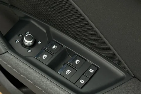 KM22JFJ Audi A3 S line 35 TFSI  150 PS S tronic Thumbnail #42