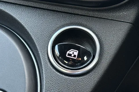 CE72NTN Abarth 595 1.4 T-Jet Turismo Auto Euro 6 3dr Thumbnail #43