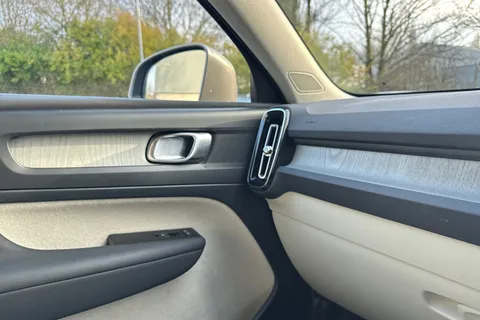 YA70XWD Volvo Xc40 1.5 T3 Inscription Pro Euro 6 (s/s) 5dr Thumbnail #41