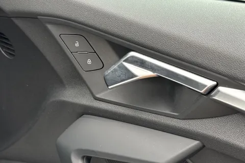 KM22JFJ Audi A3 S line 35 TFSI  150 PS S tronic Thumbnail #43