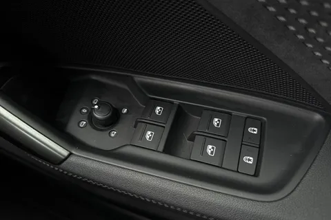 DT25RNA Audi RS 3 RS 3 Sportback Carbon Black   400 PS S tronic Thumbnail #46