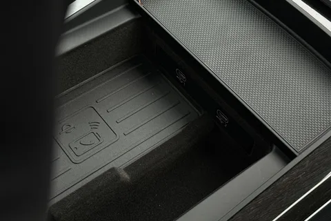  Audi Q7 SQ7 TFSI Quattro 507 Black Ed 5dr Tiptronic Thumbnail #46