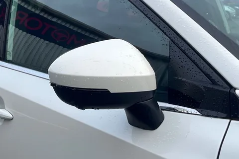 EJ71RZV Nissan Qashqai 1.3 DiG-T MH 158 N-Connecta 5dr Xtronic Thumbnail #11