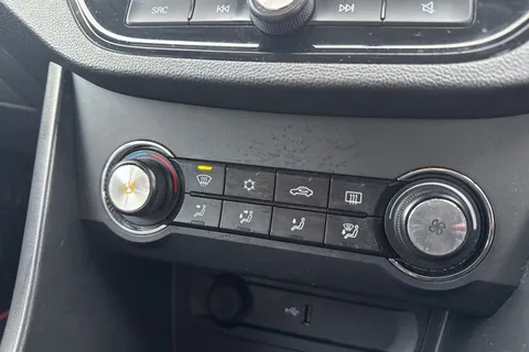 CE21BZU MG Mg3 1.5 VTi-TECH Exclusive Nav Euro 6 (s/s) 5dr Thumbnail #18