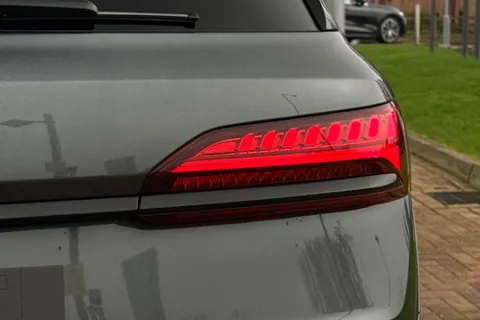  Audi Q7 SQ7 TFSI Quattro 507 Black Ed 5dr Tiptronic Thumbnail #49