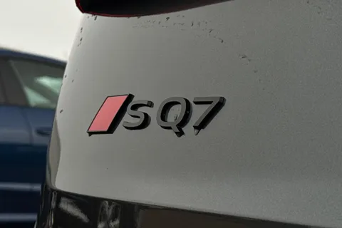  Audi Q7 SQ7 TFSI Quattro 507 Black Ed 5dr Tiptronic Thumbnail #50