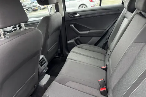 VO72OJV Volkswagen T-Roc 1.0 TSI Life Euro 6 (s/s) 5dr Thumbnail #34