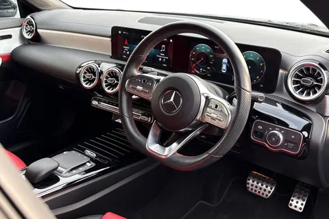 KN22NLC Mercedes-Benz Cla Class 2.0 CLA250 AMG Line (Premium Plus 2) Coupe 7G-DCT Euro 6 (s/s) 4dr Thumbnail #14