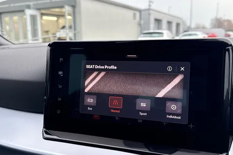 NL22ZJY SEAT Arona 1.5 TSI FR Sport DSG Euro 6 (s/s) 5dr Thumbnail #50