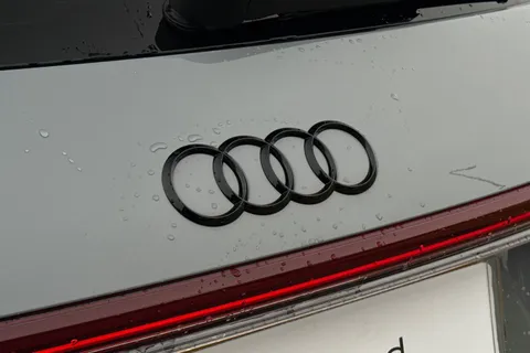 BP73HLO Audi Q4 e-tron Q4  (S) Black Edition 45 e-tron  210,00 kW Thumbnail #50