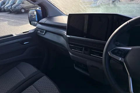 MF75FGX Volkswagen Transporter T32 Panel Van Commerce Pro SWB 150 PS 2.0 TDI 8sp Automatic 4MOTION Thumbnail #14