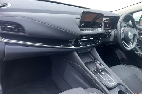 EJ71RZV Nissan Qashqai 1.3 DiG-T MH 158 N-Connecta 5dr Xtronic Thumbnail #16