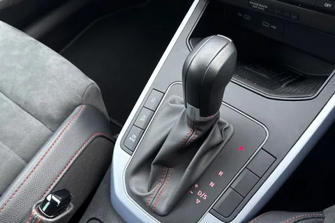 NL22ZJY SEAT Arona 1.5 TSI FR Sport DSG Euro 6 (s/s) 5dr Thumbnail #56