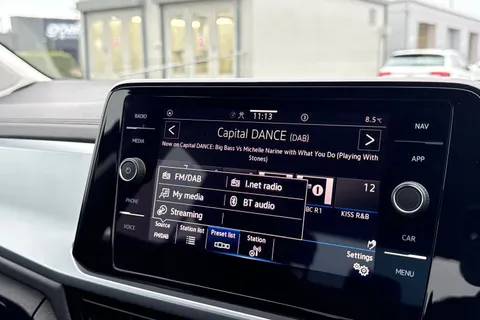 VO72OJV Volkswagen T-Roc 1.0 TSI Life Euro 6 (s/s) 5dr Thumbnail #43