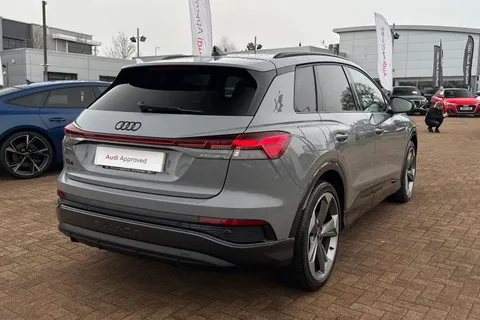 BP73HLO Audi Q4 e-tron Q4  (S) Black Edition 45 e-tron  210,00 kW Thumbnail #58