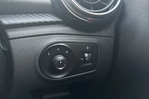 CE21BZU MG Mg3 1.5 VTi-TECH Exclusive Nav Euro 6 (s/s) 5dr Thumbnail #32